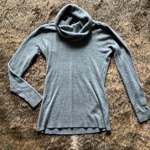 New York & Company, gray sweater top, XS